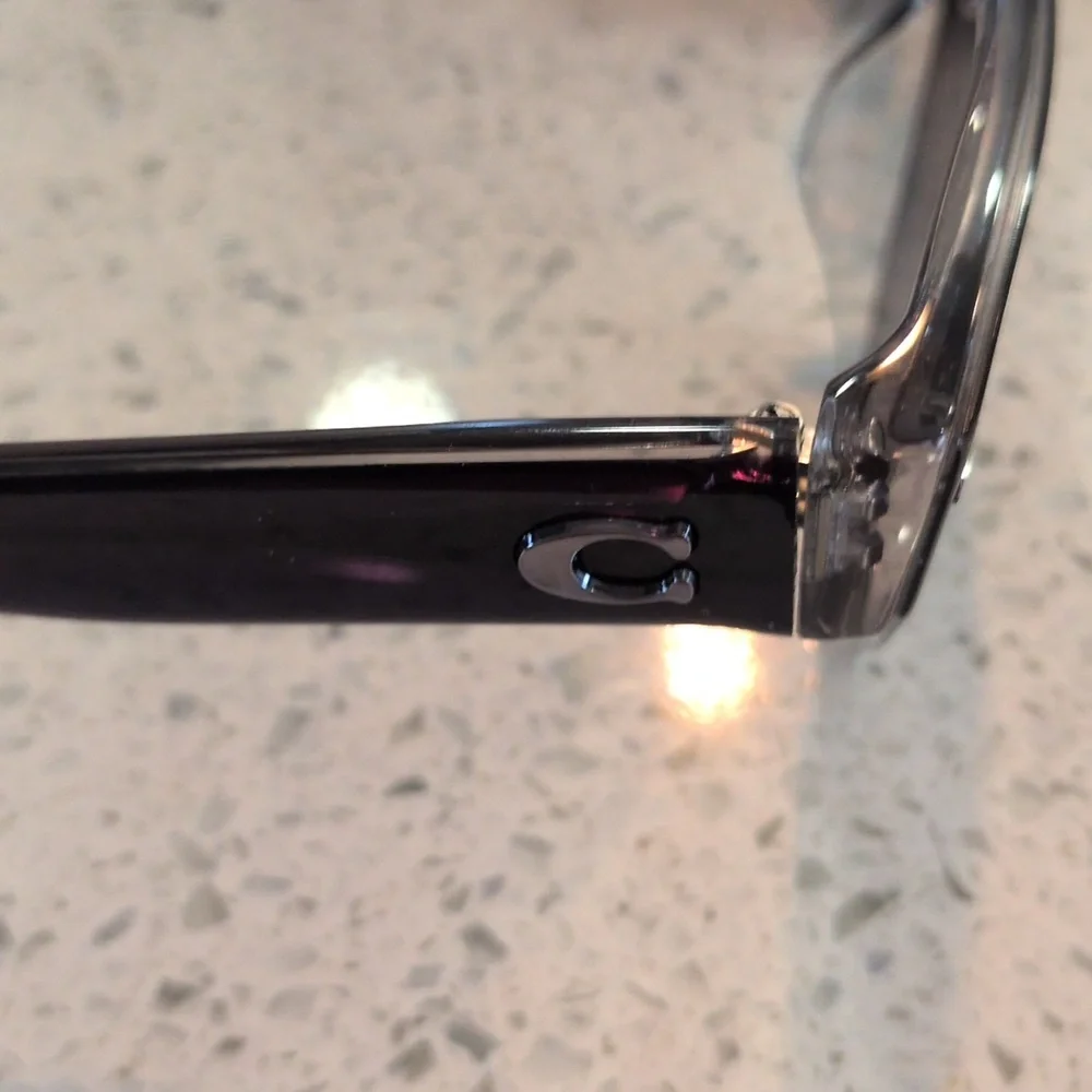 COACH Black Gradient Cat-Eye Sunglasses with Smoke Lenses - Picture 4 of 5